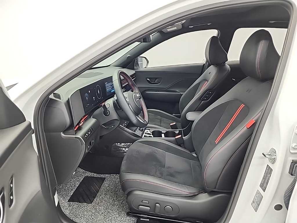 HYUNDAI Kona - Vista 11