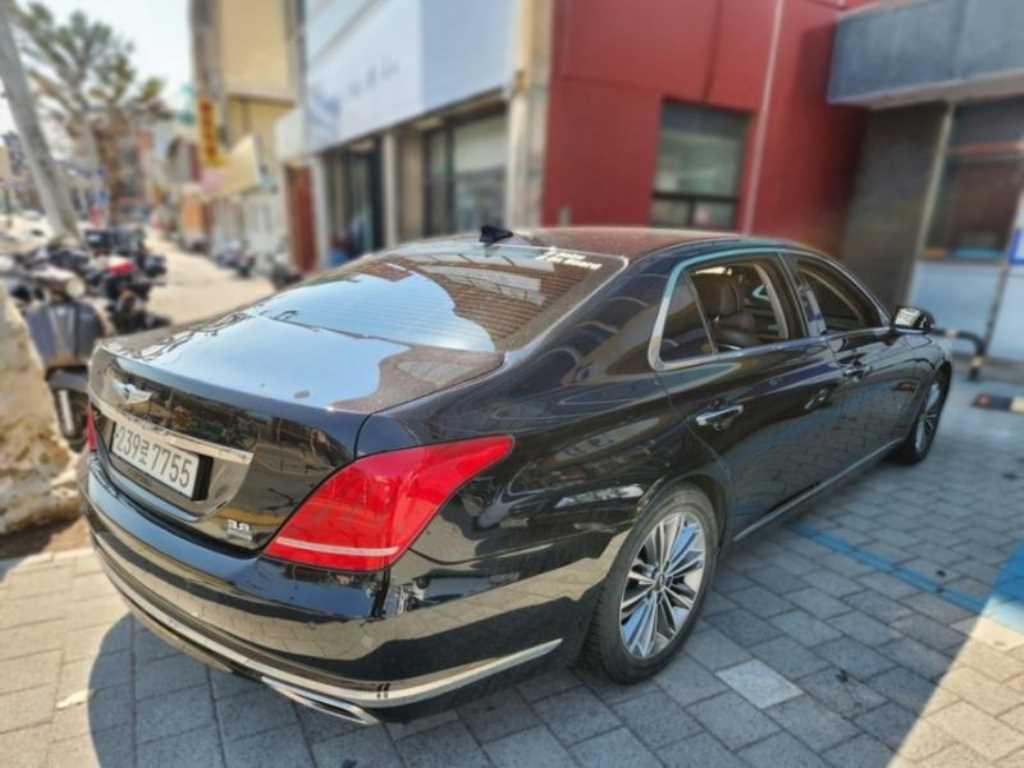 Genesis EQ900 - Vista 6