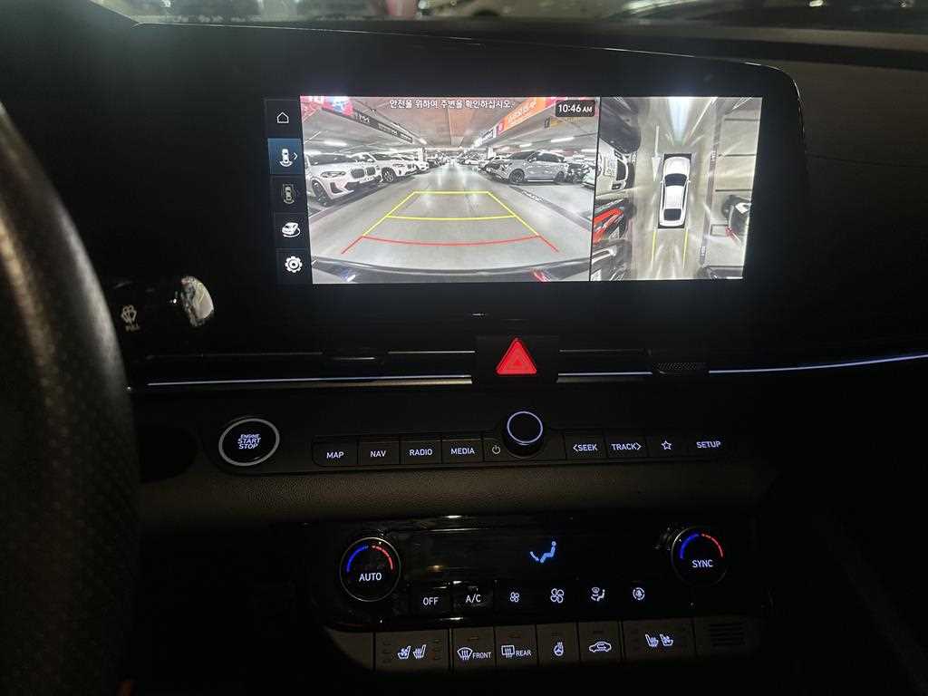 HYUNDAI Avante - Vista 10