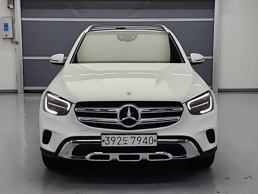 Mercedes Benz GLC Class - Vista 2