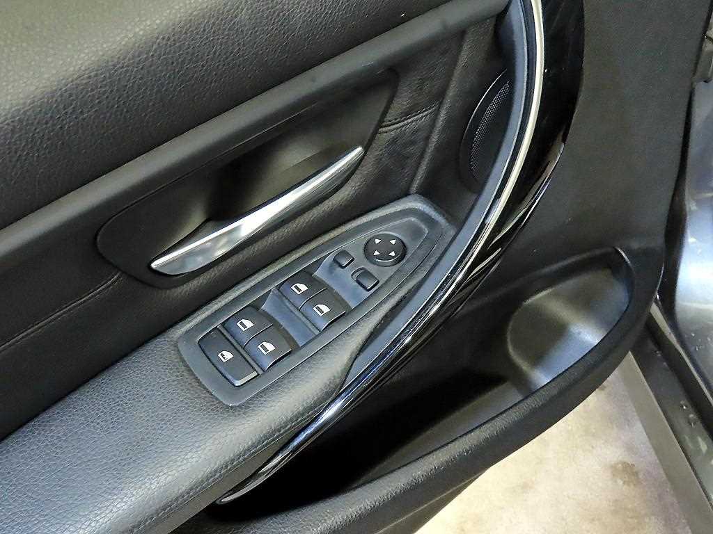 BMW 3 series 2013 Gris - Importación desde Corea - HF Imports Iquique - Foto 13