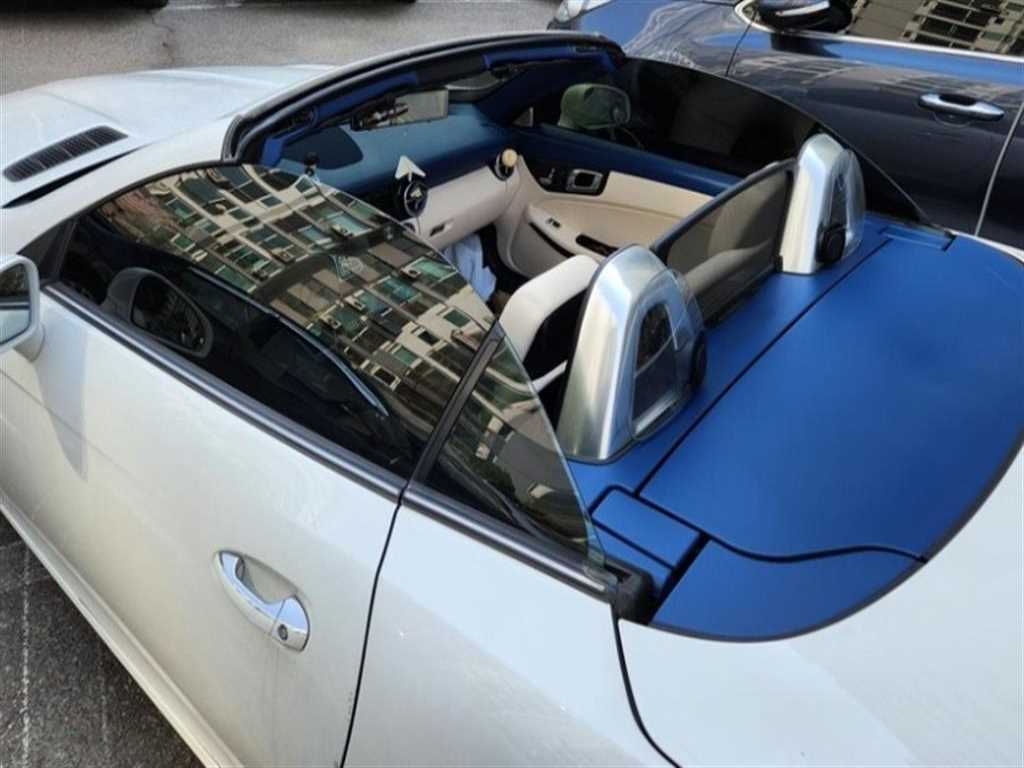 Mercedes Benz SLC Class - Vista 8