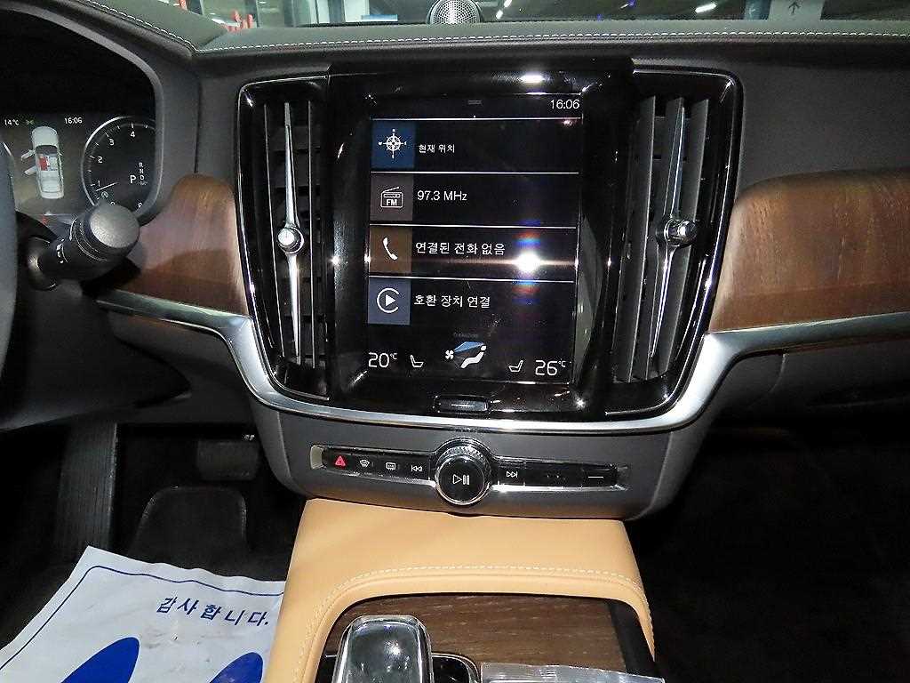 Volvo S90 - Vista 12