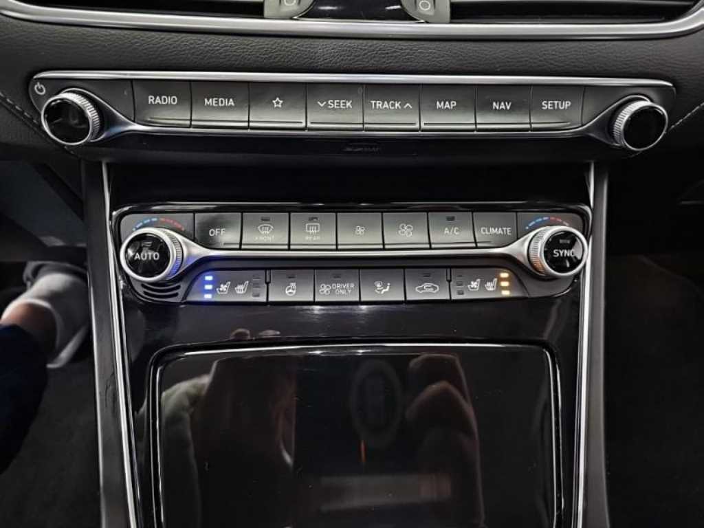 HYUNDAI Grandeur - Vista 11