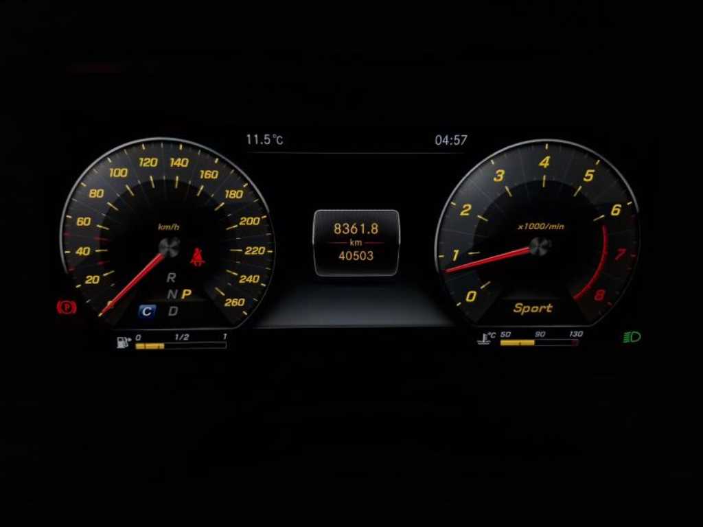 Mercedes Benz E class - Vista 9