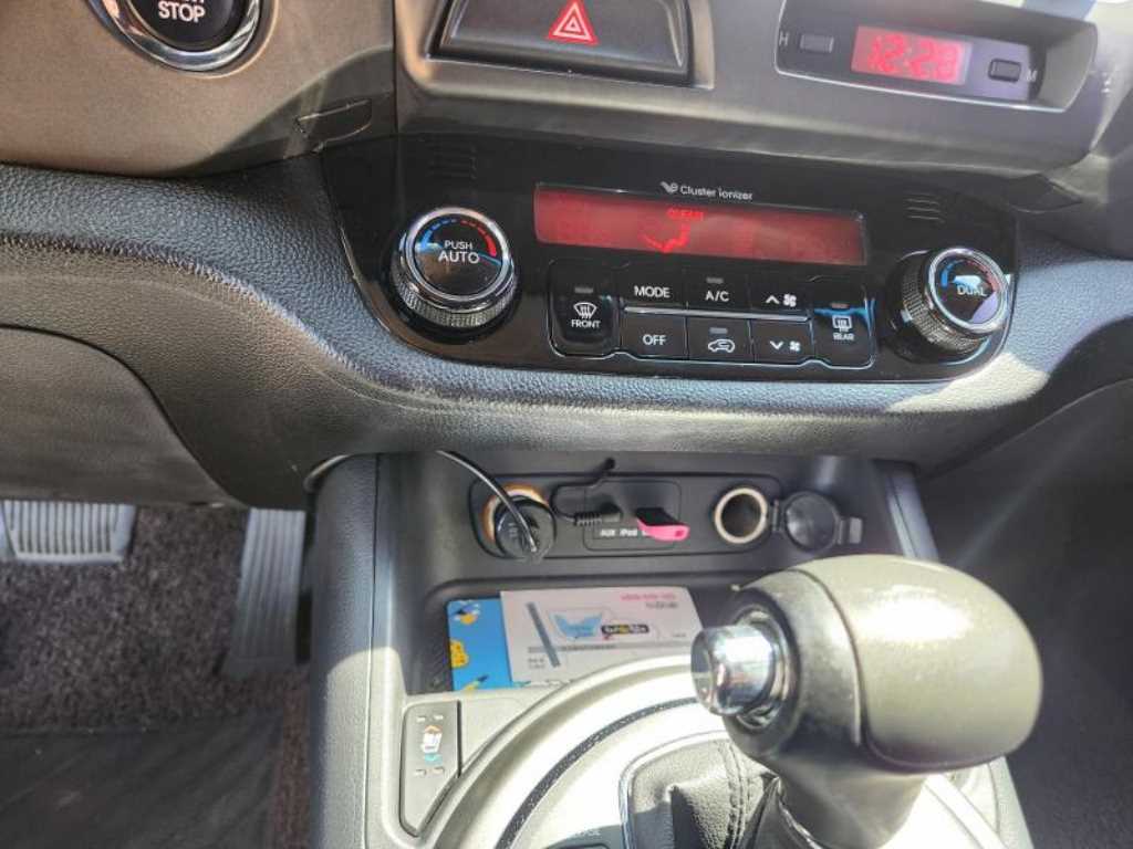 KIA Sportage 2012 Blanco - Importación desde Corea - HF Imports Iquique - Foto 16