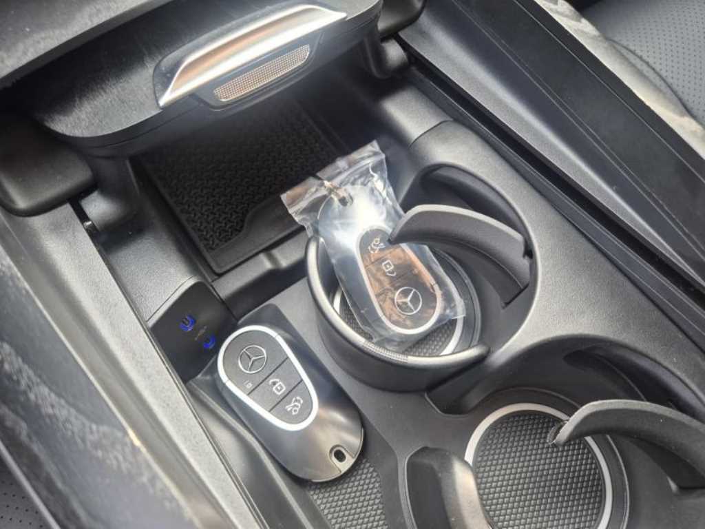 Mercedes Benz E class - Vista 11