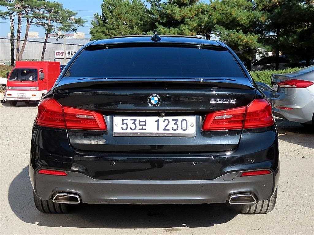 BMW 5 Series - Vista 4