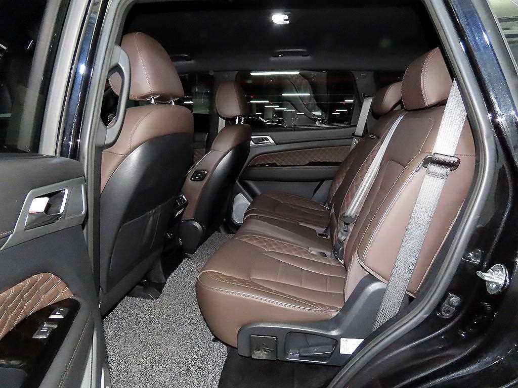 Ssangyong Rexton - Vista 7