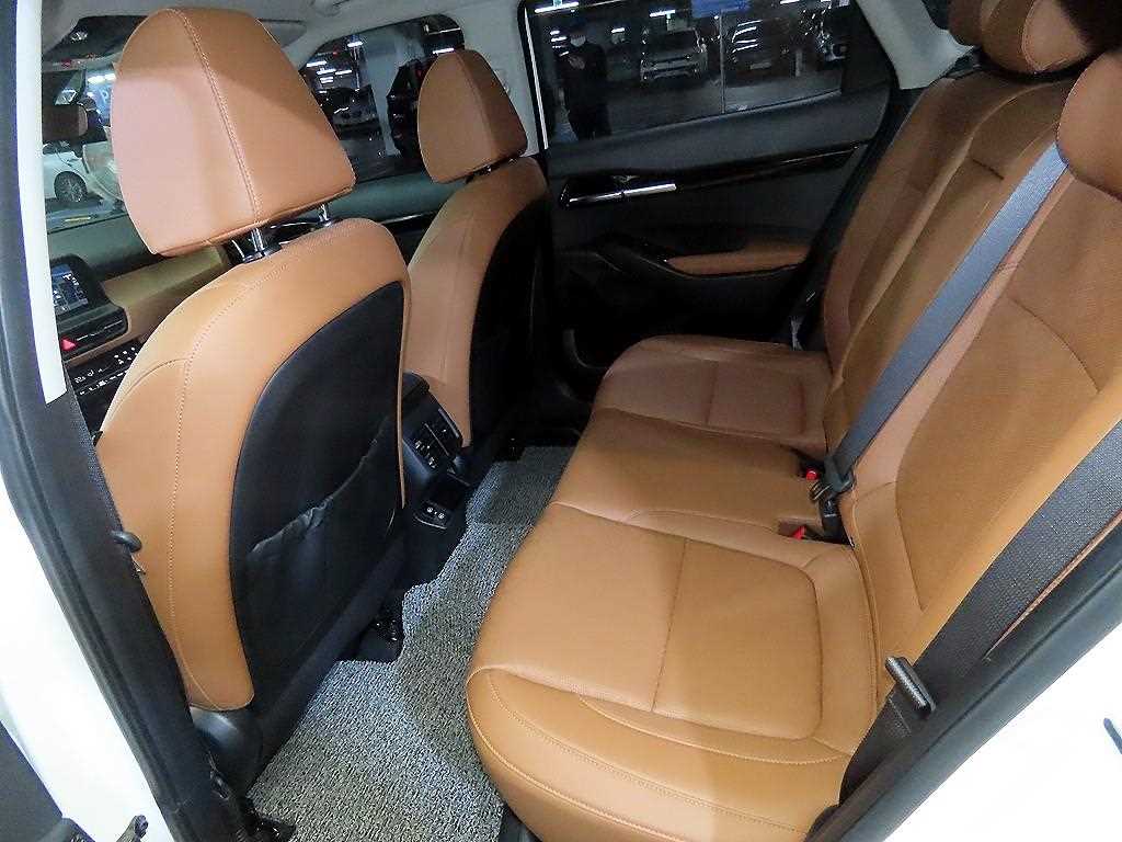 KIA Seltos - Vista 7