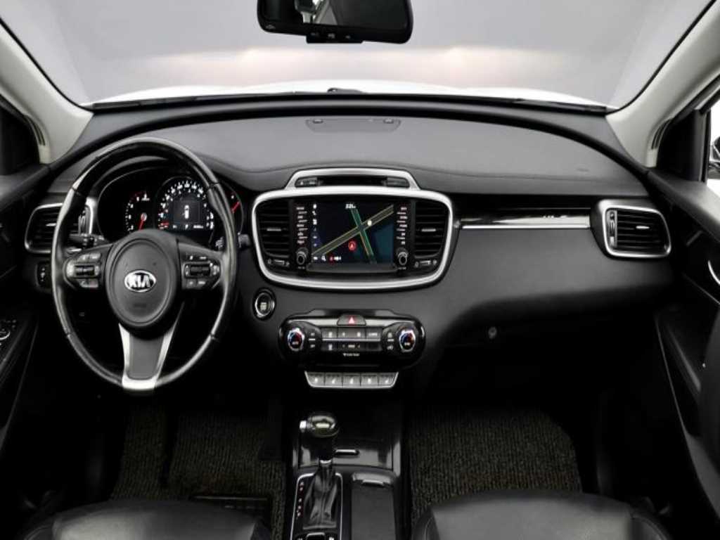 KIA Sorento - Vista 6