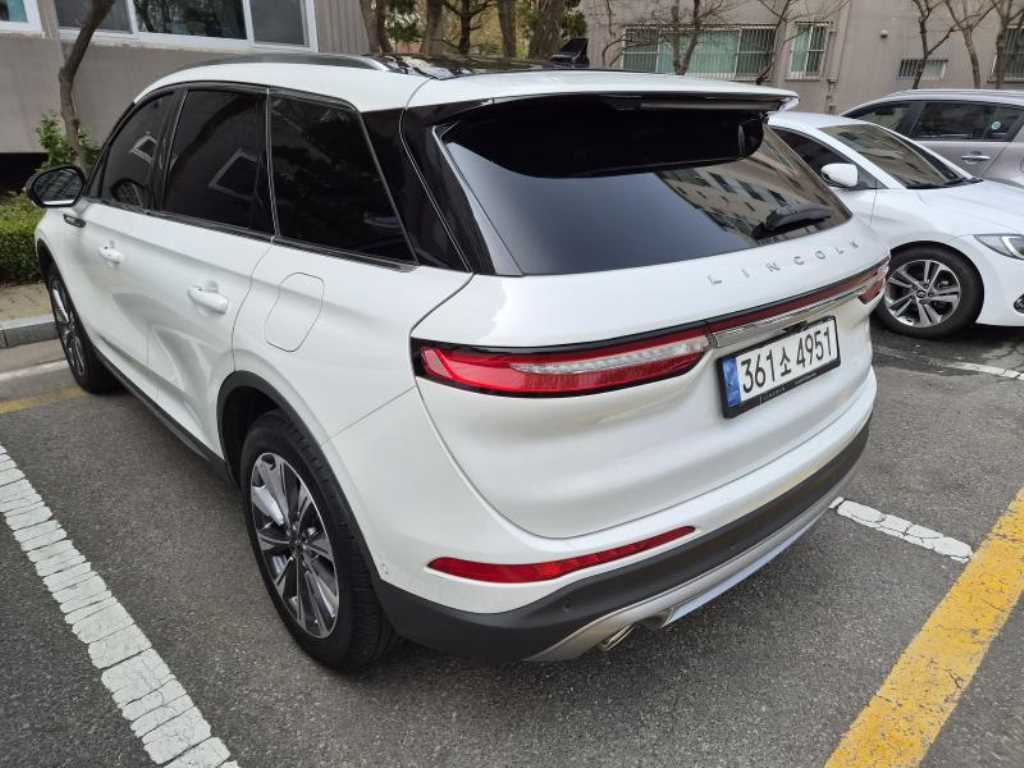 Lincoln Corsair - Vista 2