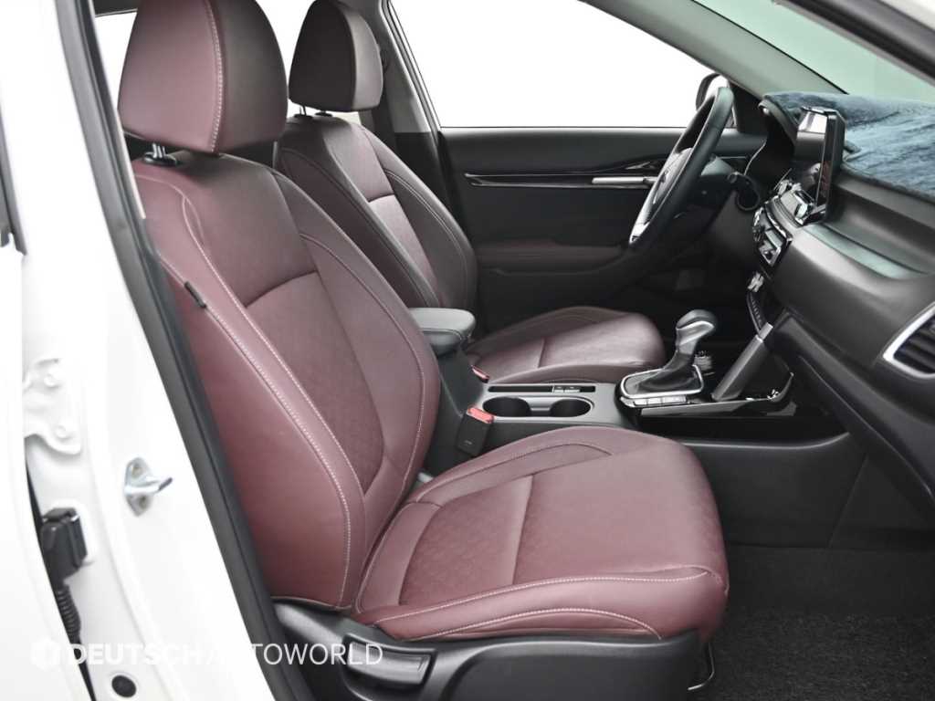 KIA Seltos - Vista 8