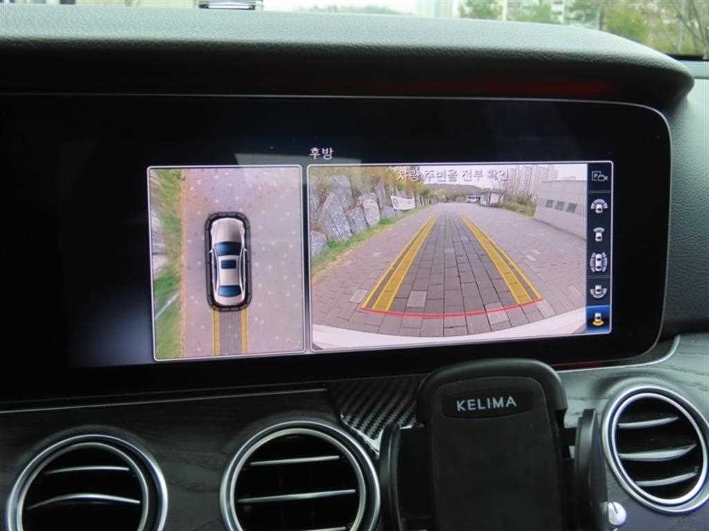 Mercedes Benz E class - Vista 10