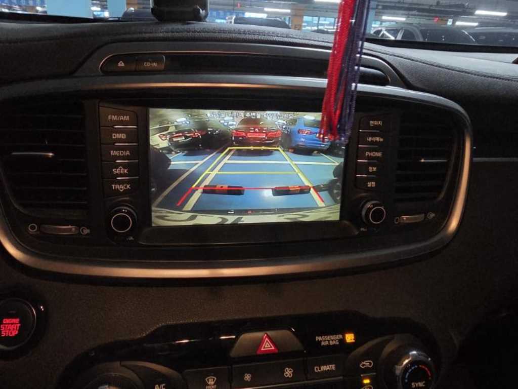 KIA Sorento - Vista 8