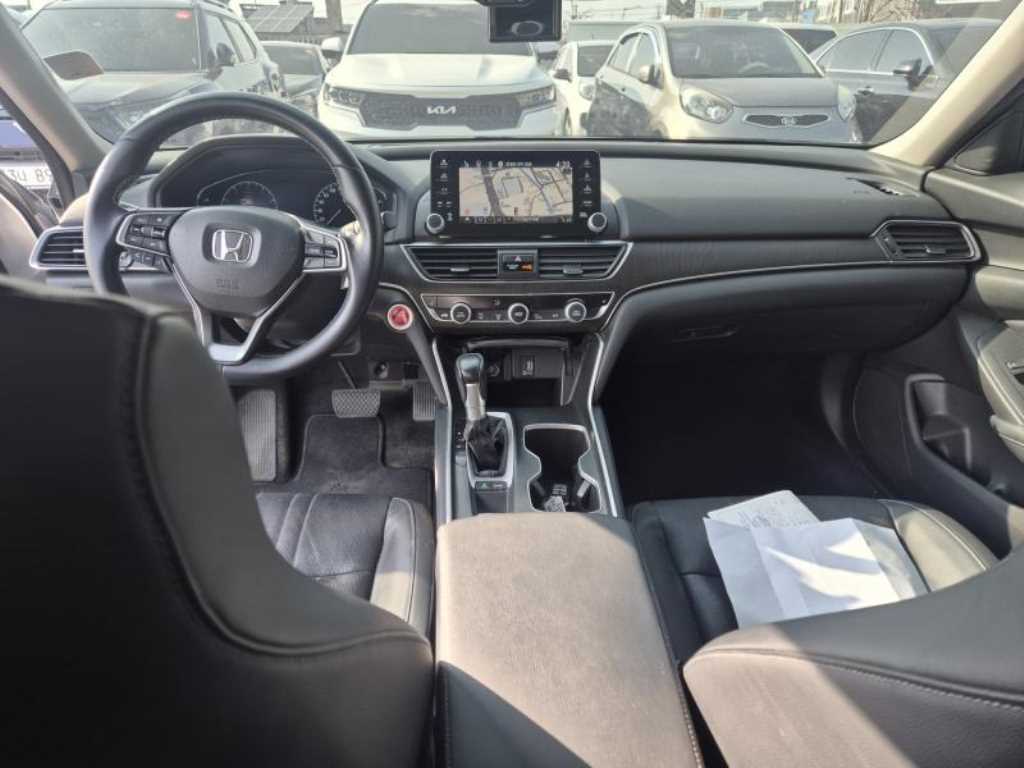 Honda Accord - Vista 8