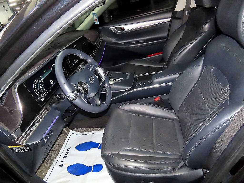 HYUNDAI Grandeur - Vista 6