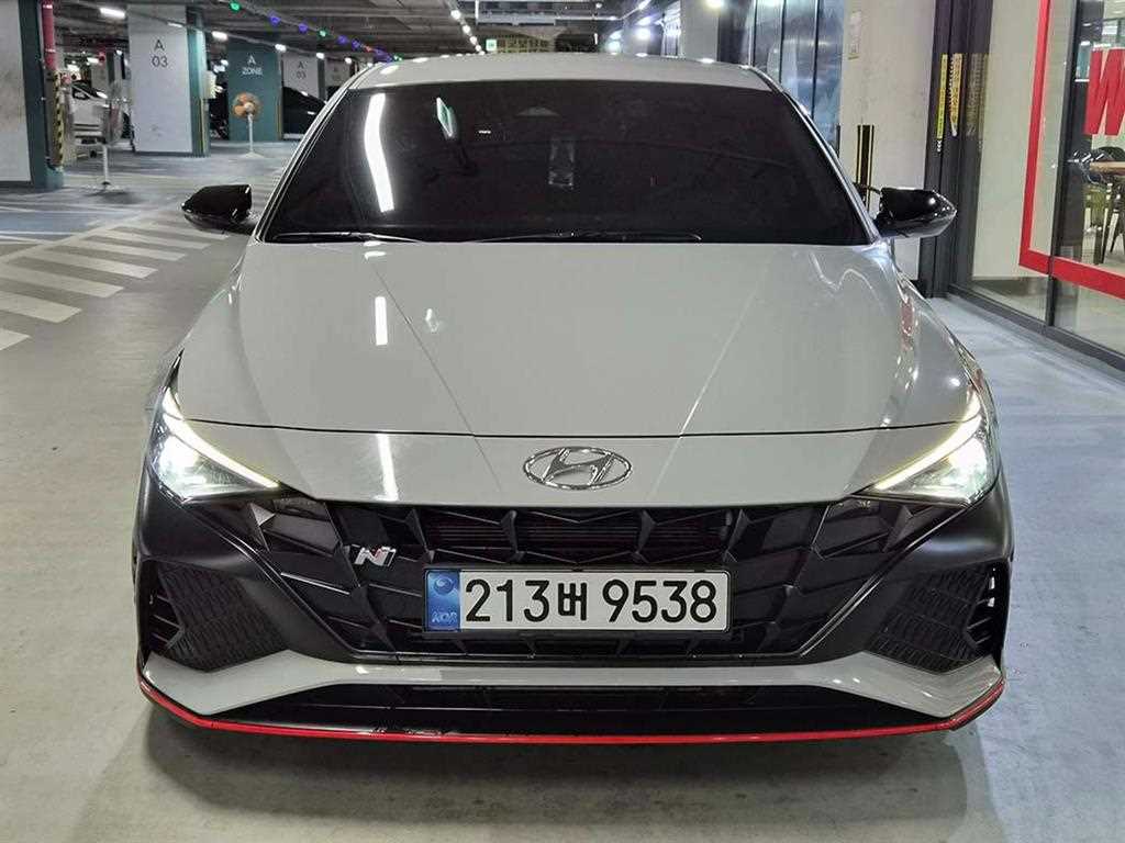 HYUNDAI Avante - Vista 2