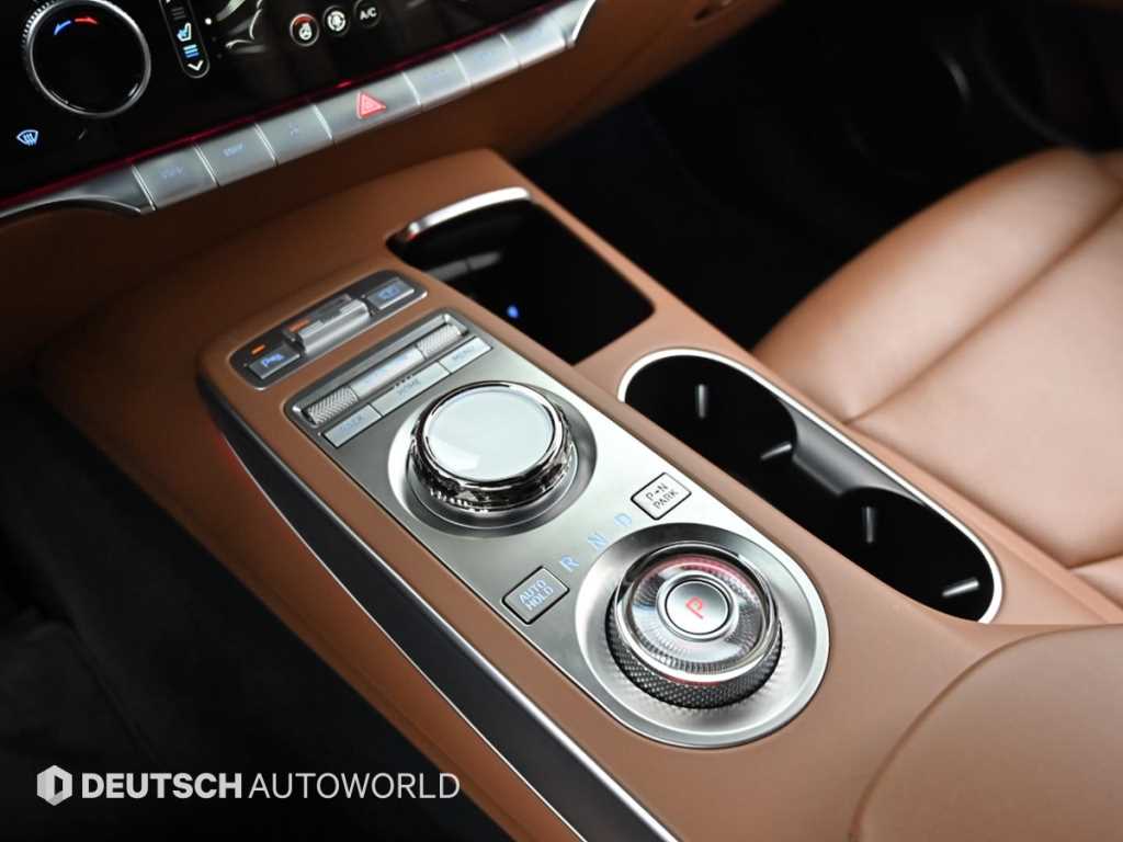 Genesis GV70 - Vista 8