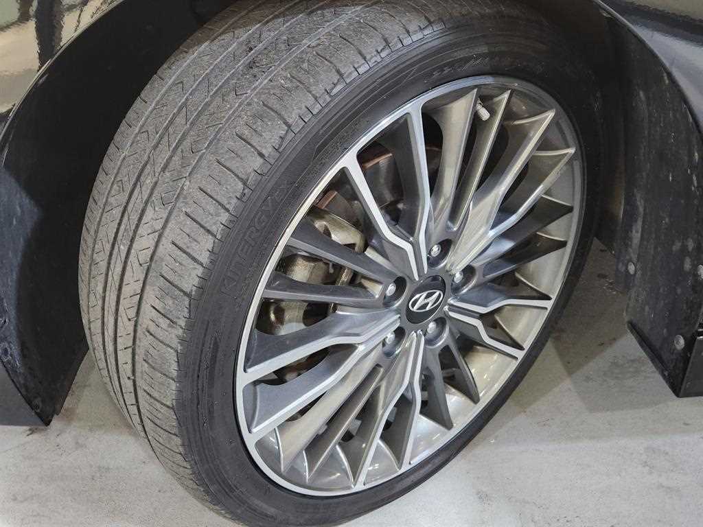 HYUNDAI Avante 2018 Negro - Importación desde Corea - HF Imports Iquique - Foto 16