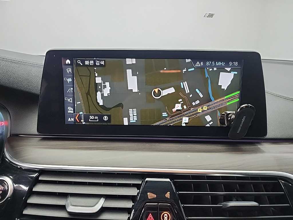 BMW 5 Series 2018 Negro - Importación desde Corea - HF Imports Iquique - Foto 15