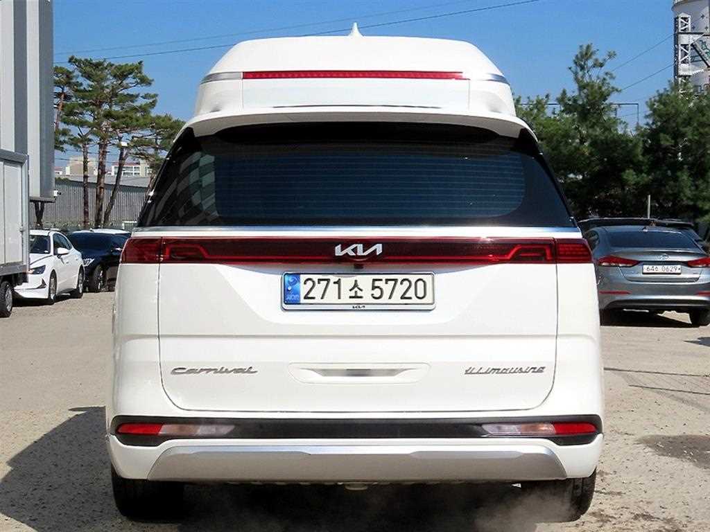 KIA Carnival - Vista 4