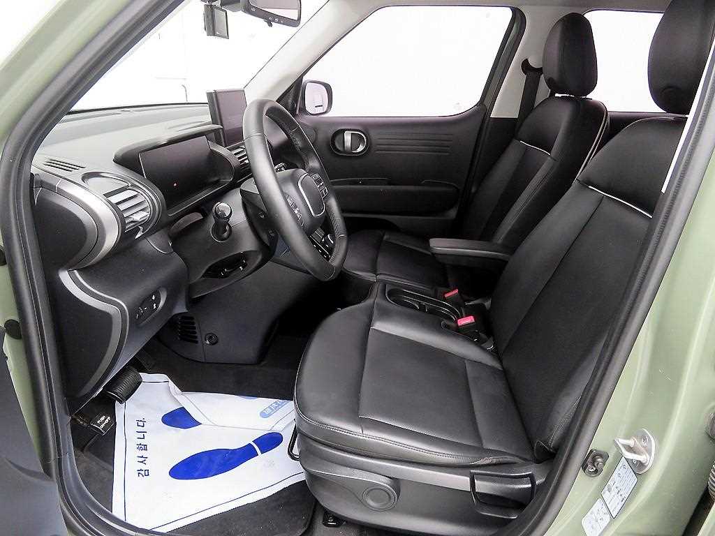 HYUNDAI Casper - Vista 6