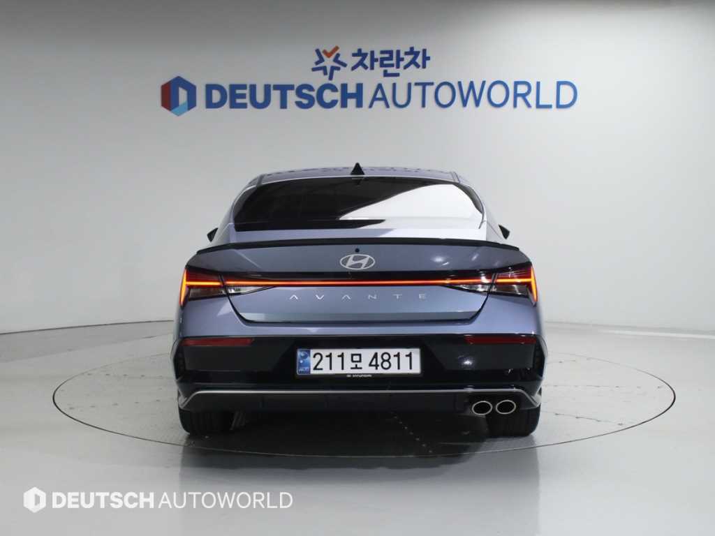 HYUNDAI Avante - Vista 4