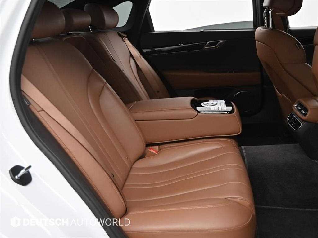 Genesis G80 - Vista 12