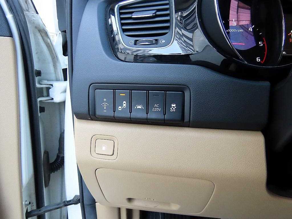 KIA Carnival 2016 - Importación desde Corea - HF Imports Iquique - Foto 13