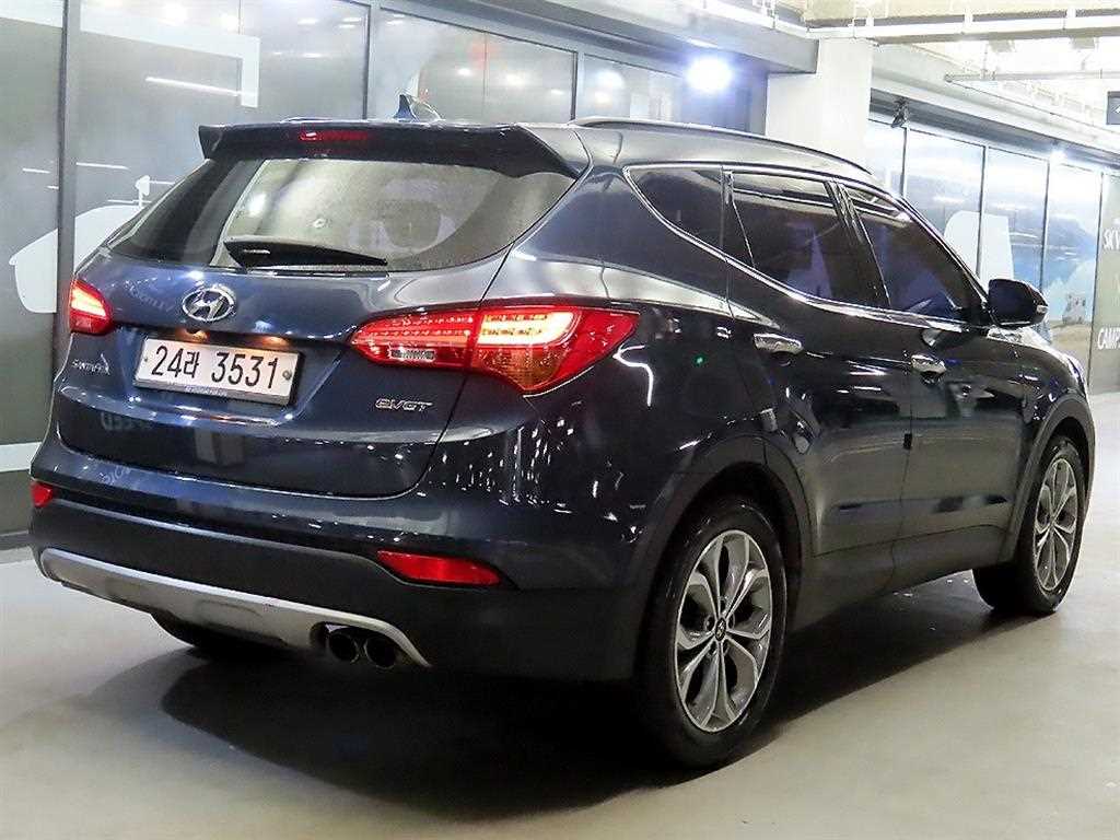 HYUNDAI Santa Fe - Vista 4
