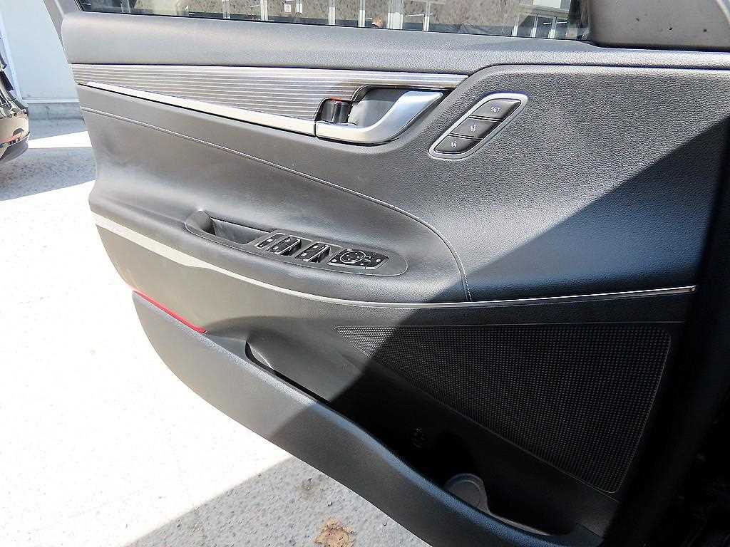 HYUNDAI Grandeur - Vista 11