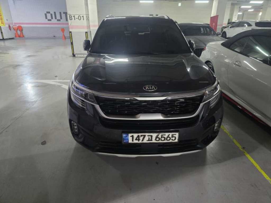 KIA Seltos 2021 Gris - Importación desde Corea - HF Imports Iquique - Foto 1