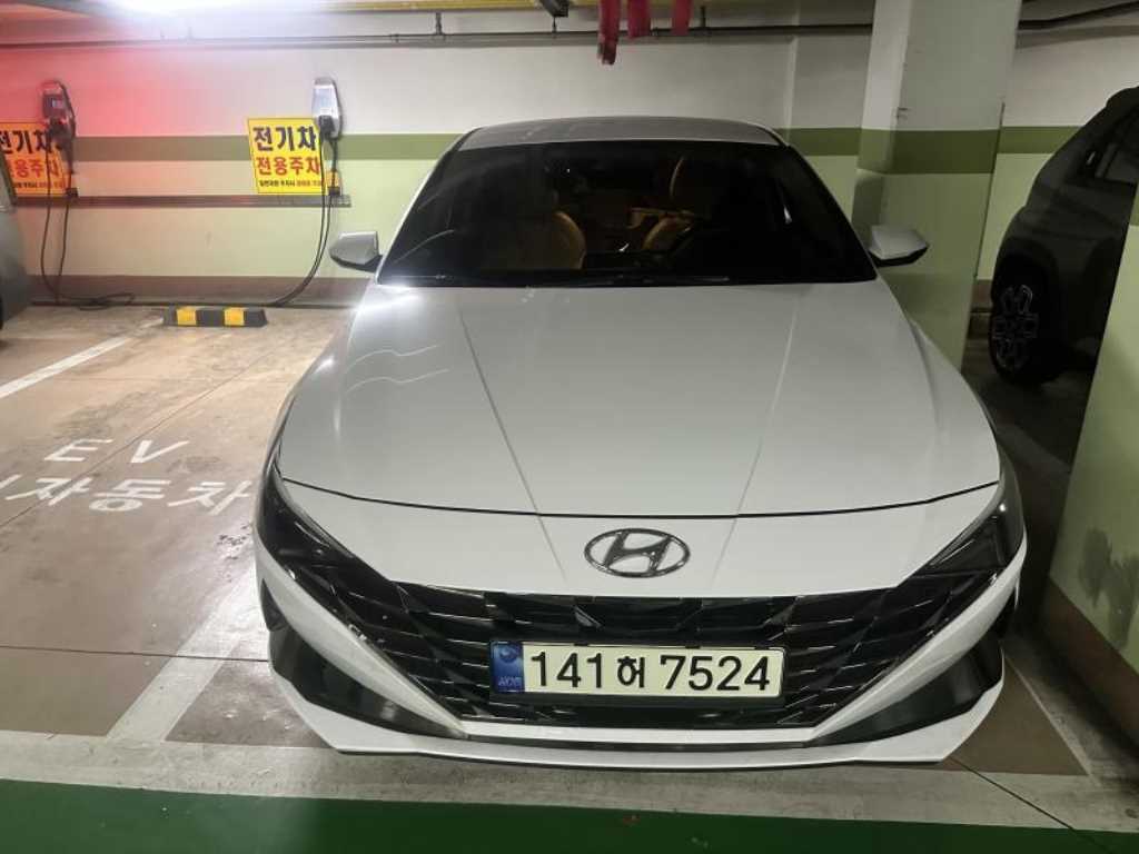 HYUNDAI Avante 2022 Blanco - Importación desde Corea - HF Imports Iquique - Foto 1