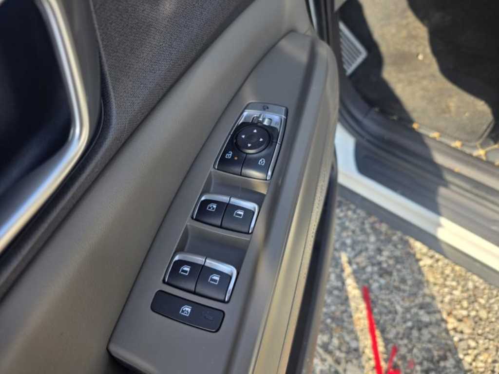 KIA Carnival - Vista 11