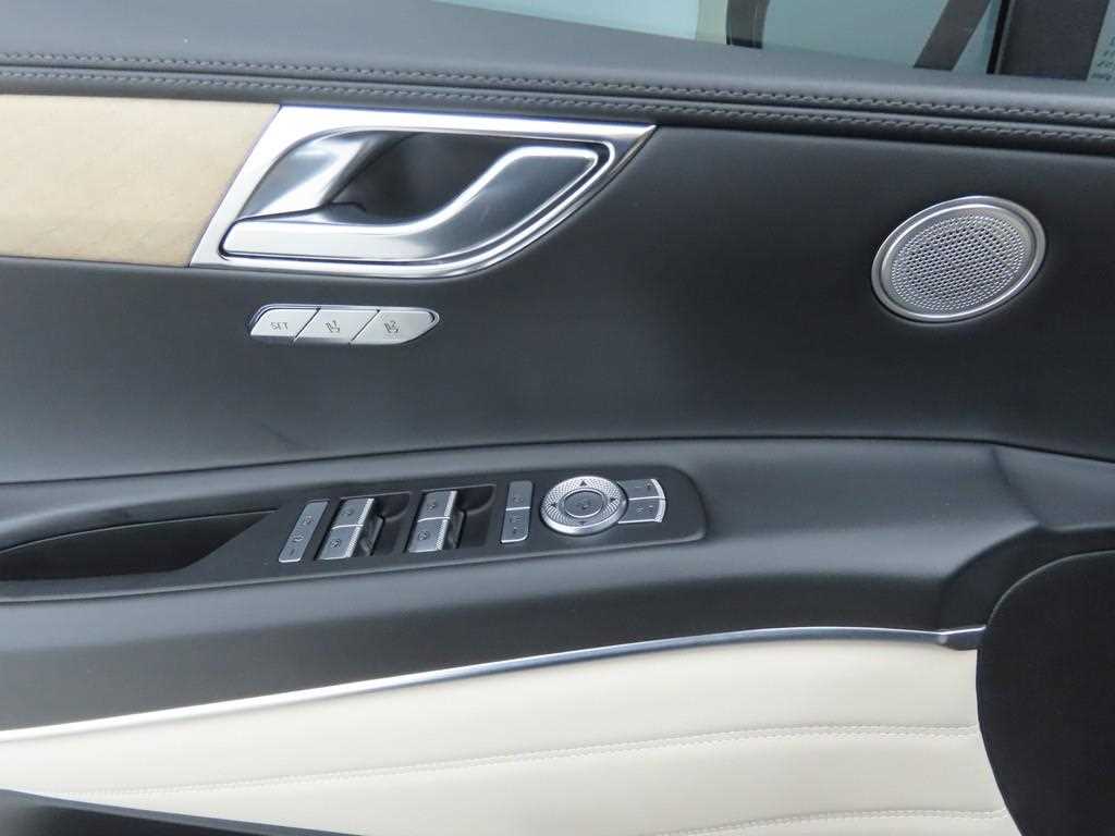 Genesis GV80 - Vista 9