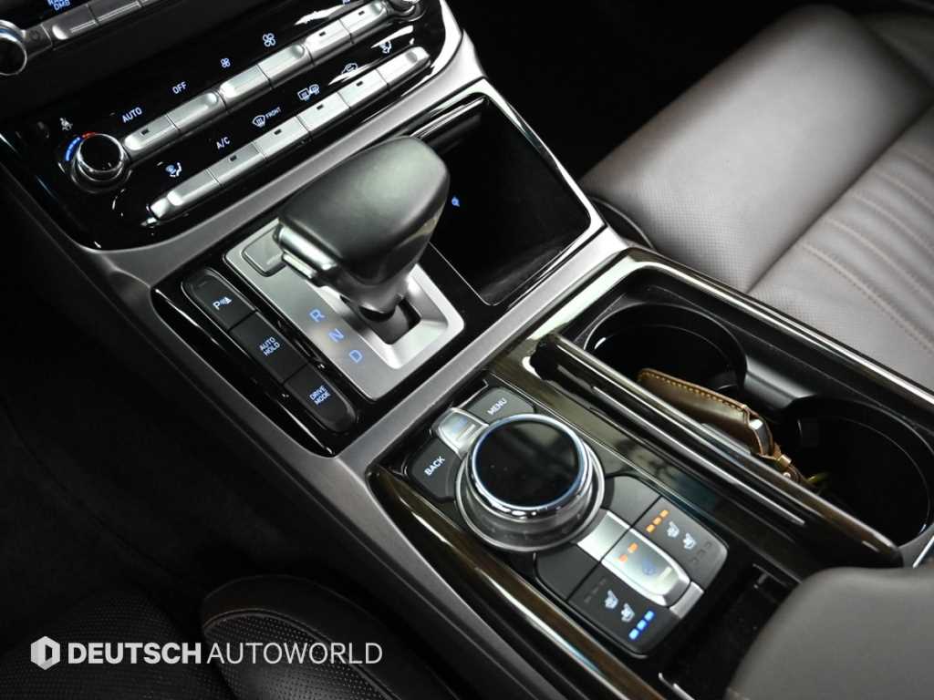 Genesis EQ900 - Vista 9