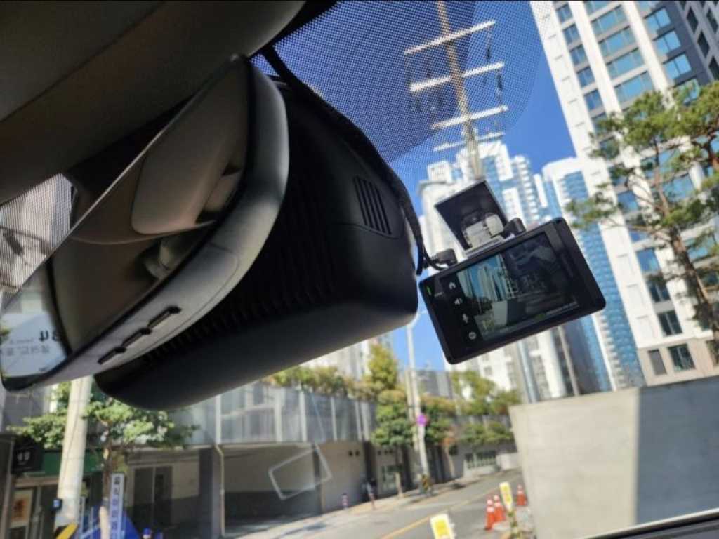 SAMSUNG QM6 - Vista 11