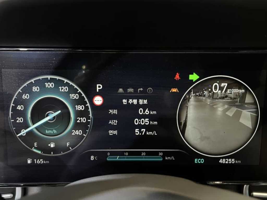 HYUNDAI Avante - Vista 6