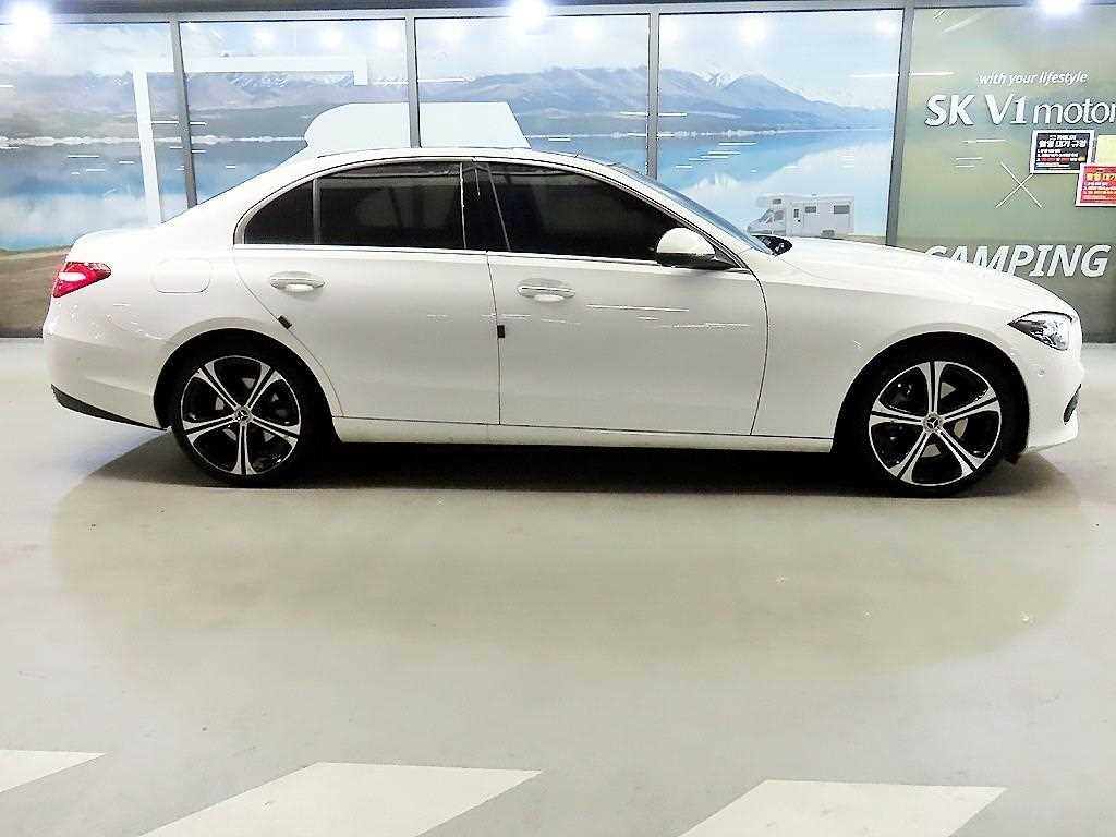 Mercedes Benz C Class - Vista 3