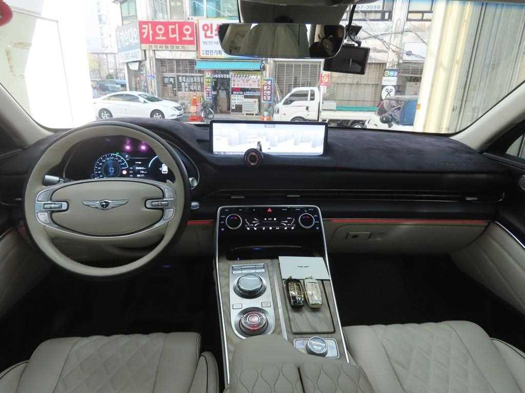 Genesis GV80 - Vista 7