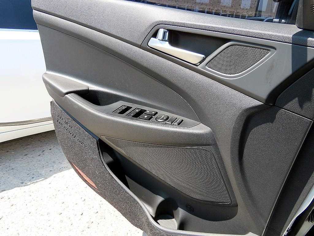 HYUNDAI Tucson - Vista 11