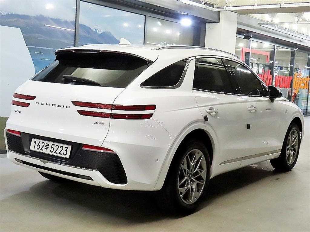 Genesis GV70 - Vista 4