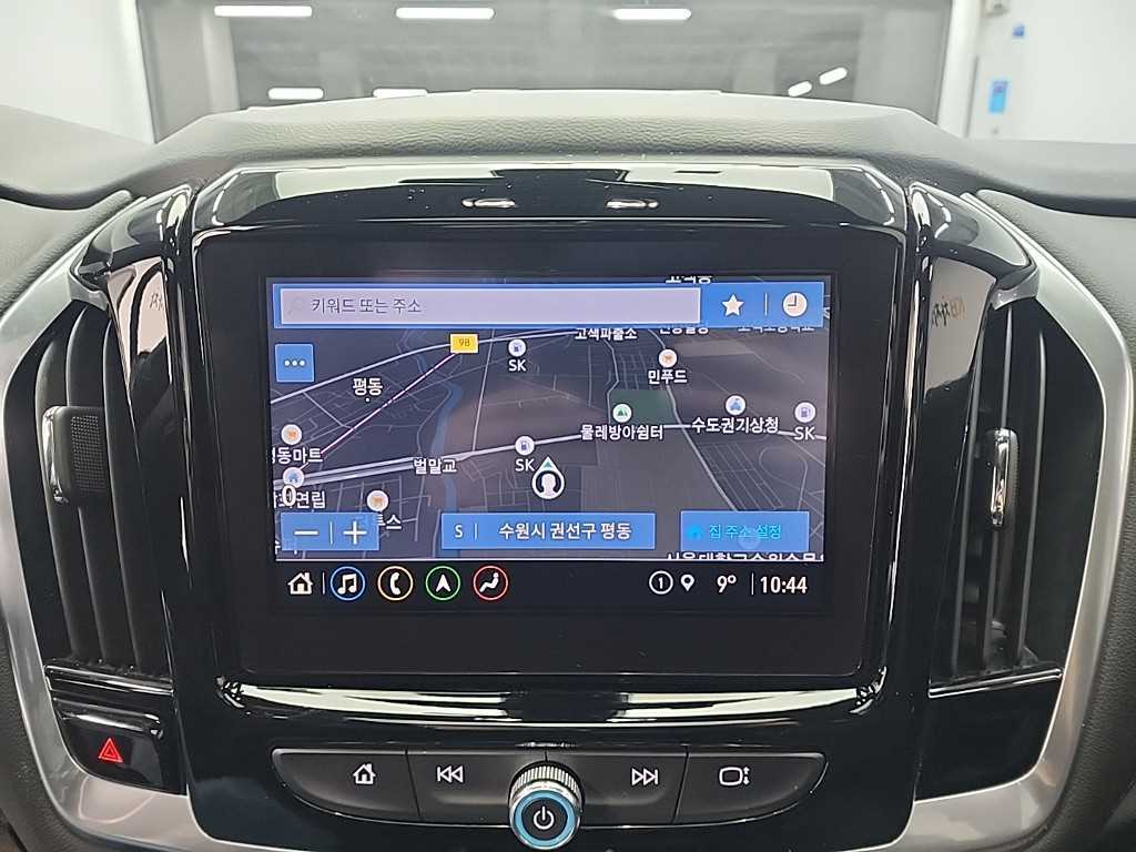 Chevrolet Travers 2022 Blanco - Importación desde Corea - HF Imports Iquique - Foto 15