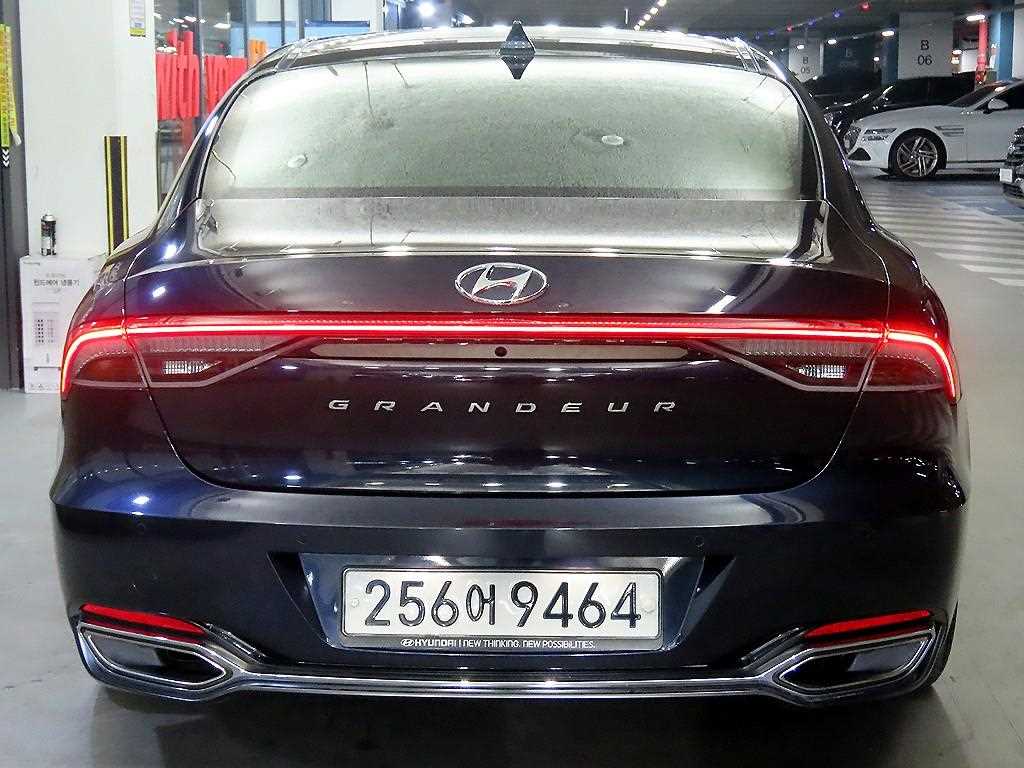 HYUNDAI Grandeur - Vista 5