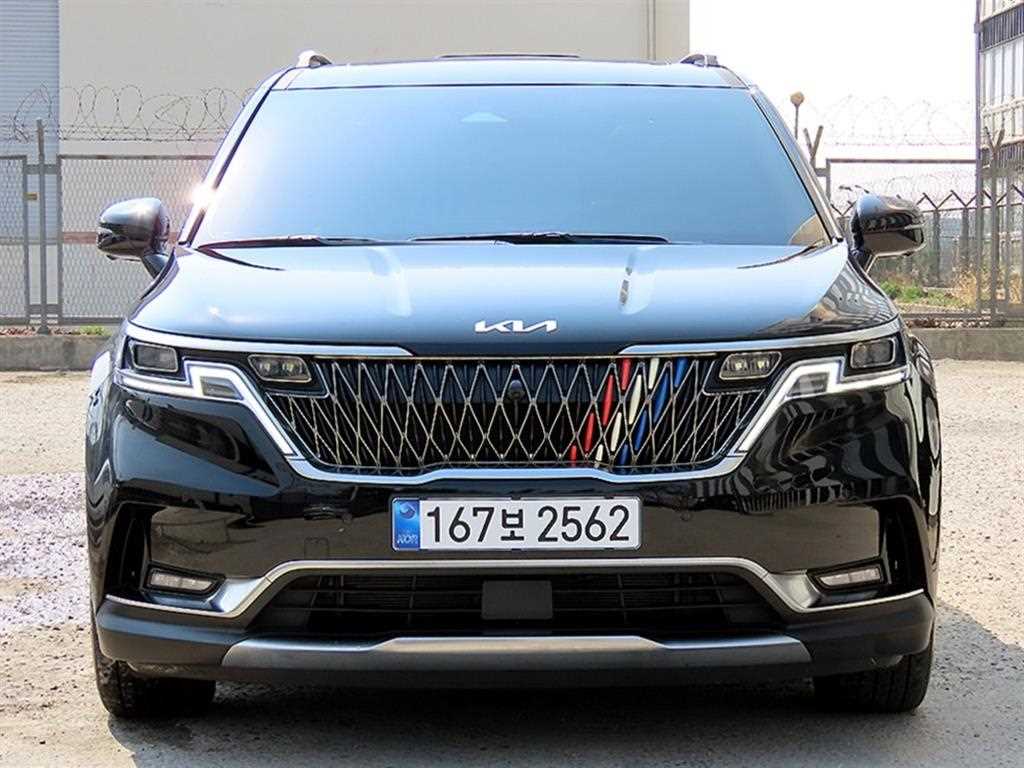 KIA Carnival 2022 Negro - Importación desde Corea - HF Imports Iquique - Foto 1