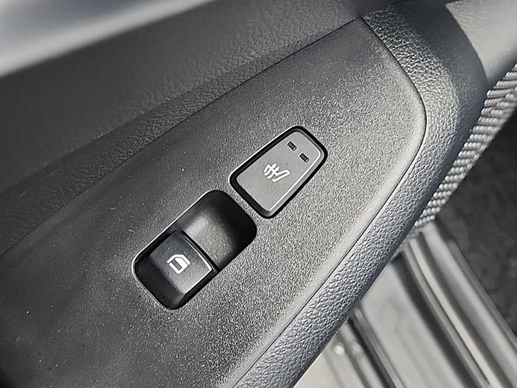 KIA Seltos 2022 Negro - Importación desde Corea - HF Imports Iquique - Foto 13