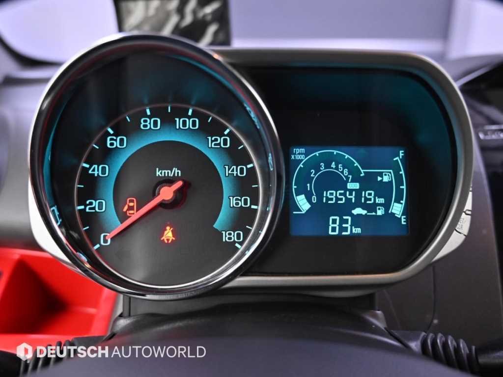 Chevrolet Spark - Vista 8