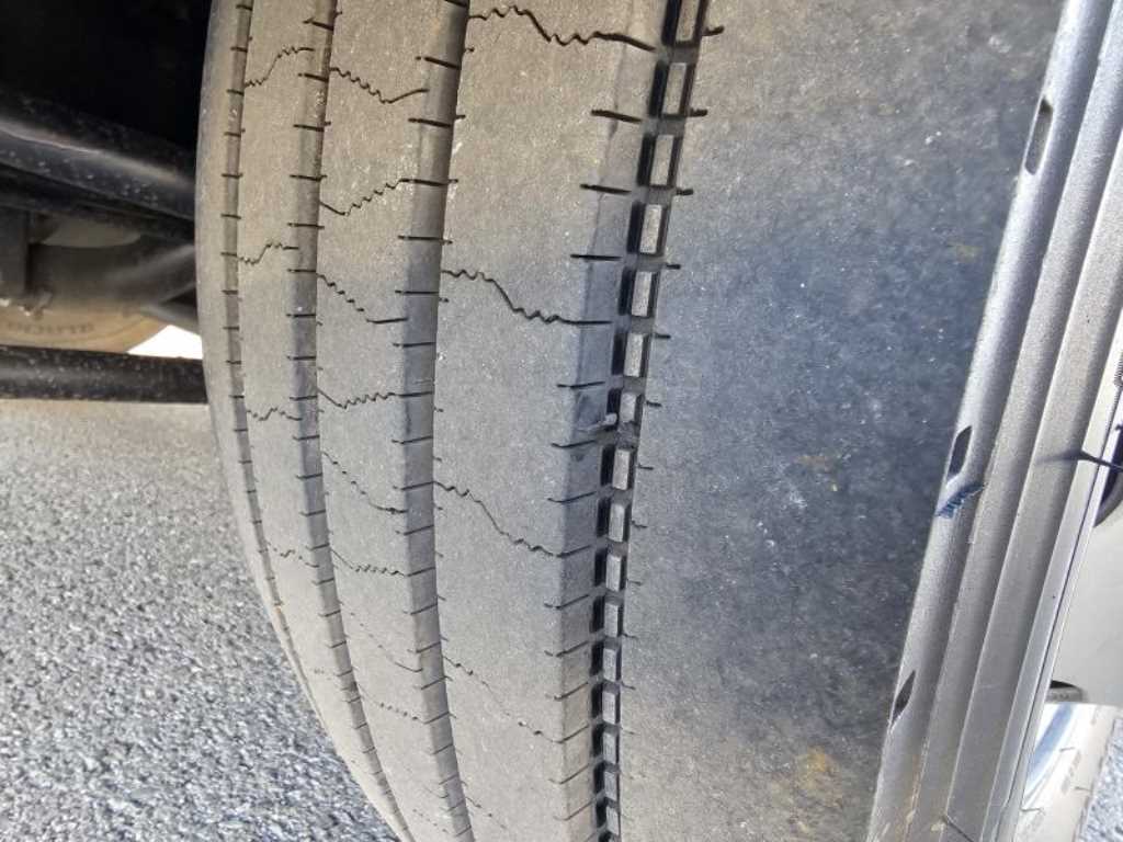 medium and large cargo Cargo 2011 Blanco - Importación desde Corea - HF Imports Iquique - Foto 20