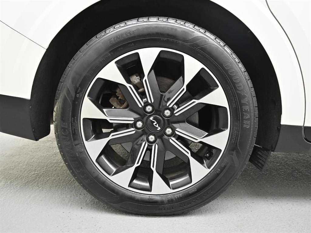 KIA Carnival - Vista 5